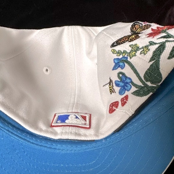 NWT [New Era] 59FIFTY Seattle Mariners White Blooming Fitted Hat Kids Sz 6 5/8 - Picture 6 of 8